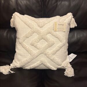Soma Accent Pillow